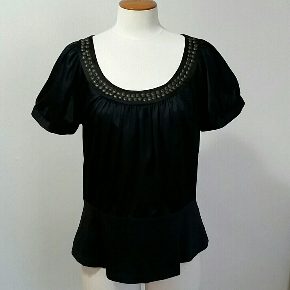 Limited scoop neck top